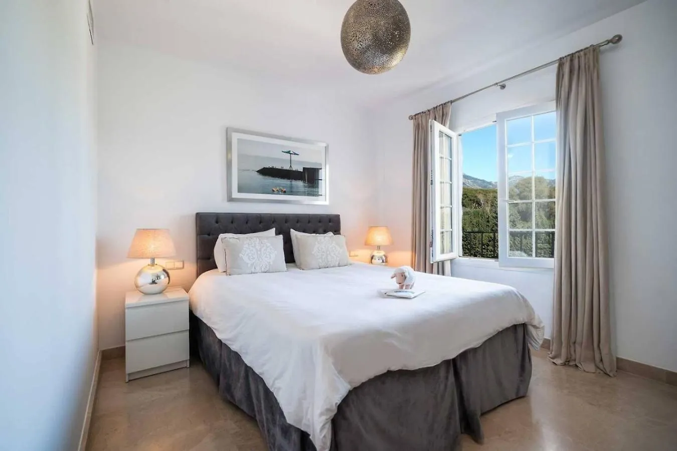 Apartment 3 Bedroom Retreat Puente Romano Marbella Spain