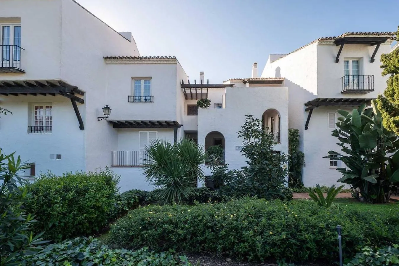 3 Bedroom Retreat Puente Romano Marbella Apartment