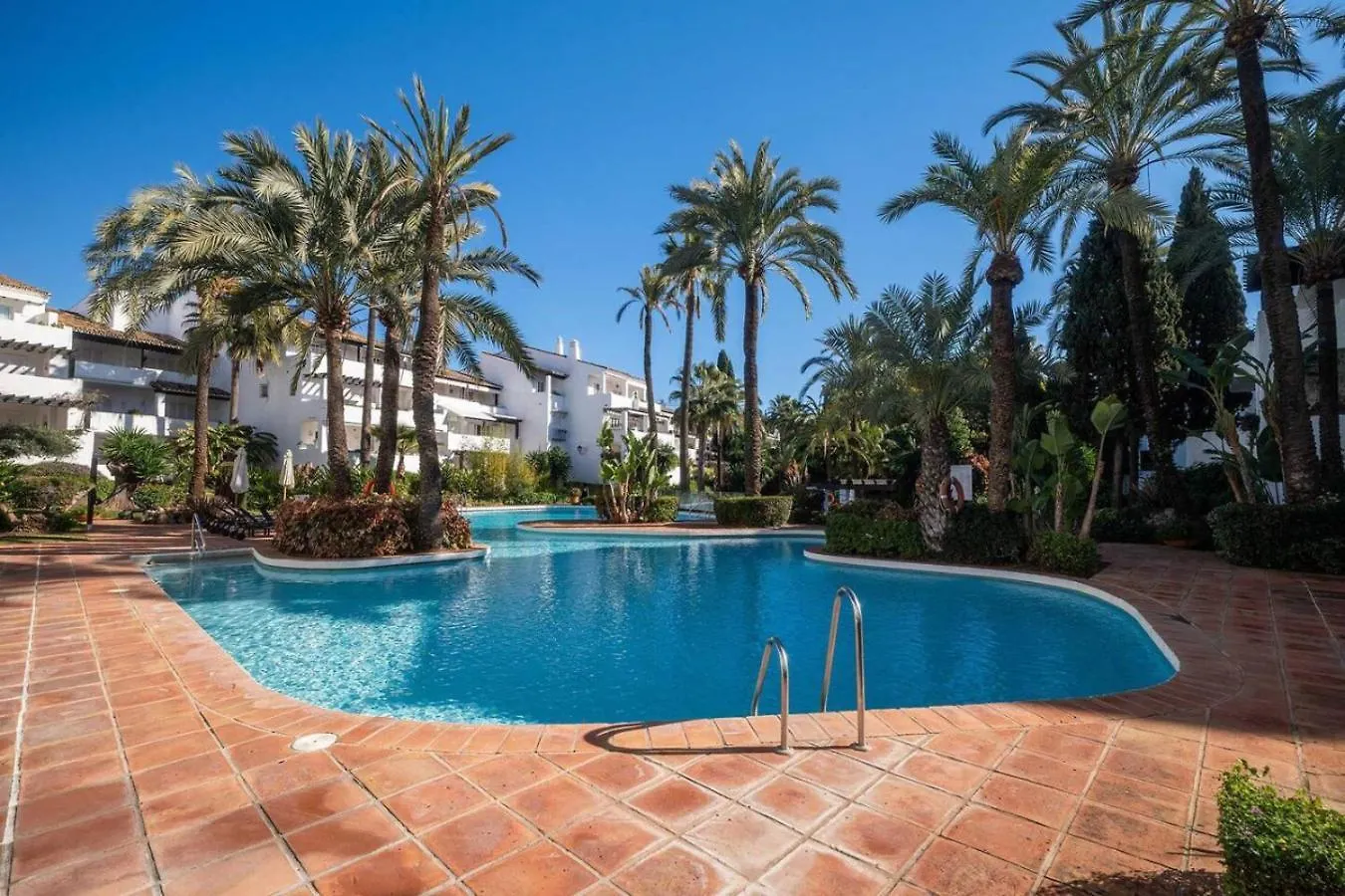 Apartment 3 Bedroom Retreat Puente Romano Marbella